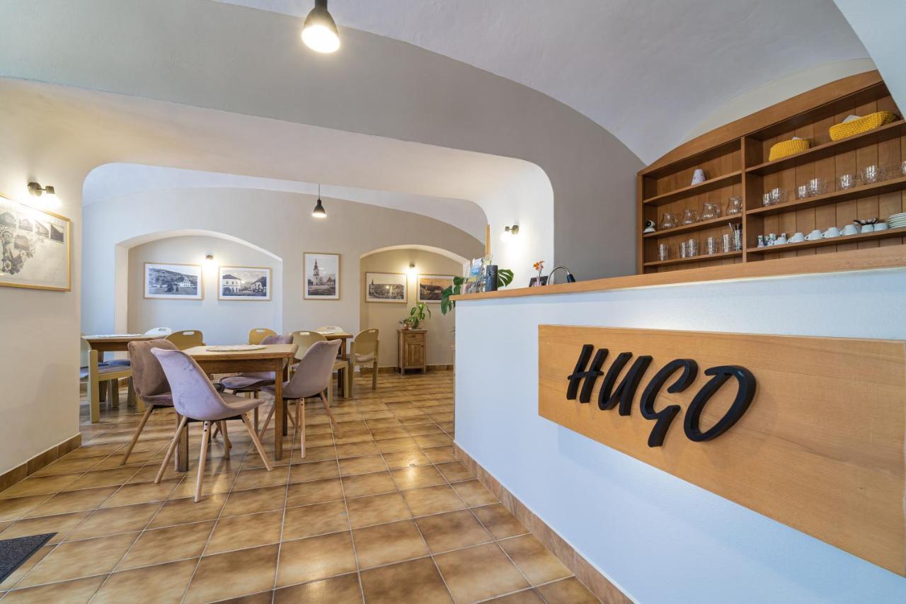 Bed & Breakfast Hugo Plesivec Экстерьер фото