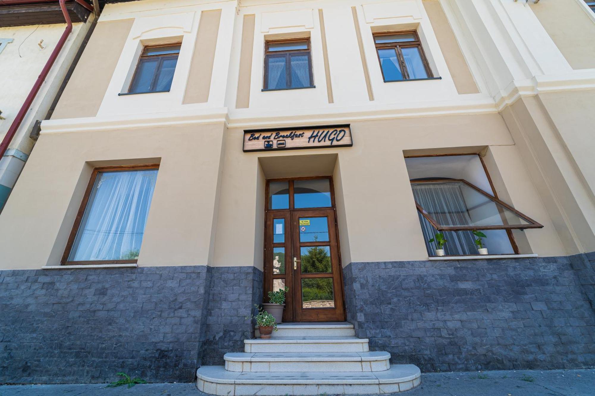 Bed & Breakfast Hugo Plesivec Экстерьер фото
