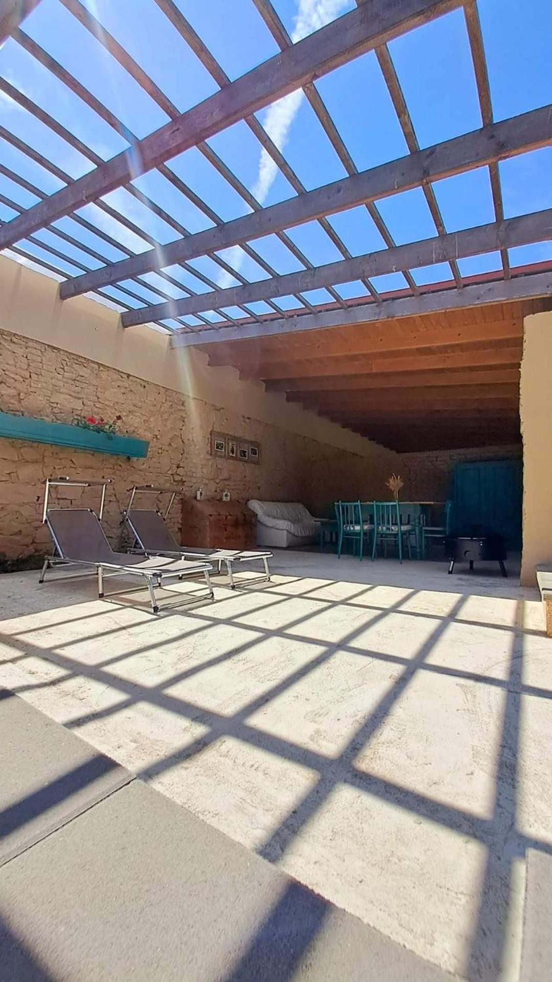 Bed & Breakfast Hugo Plesivec Экстерьер фото