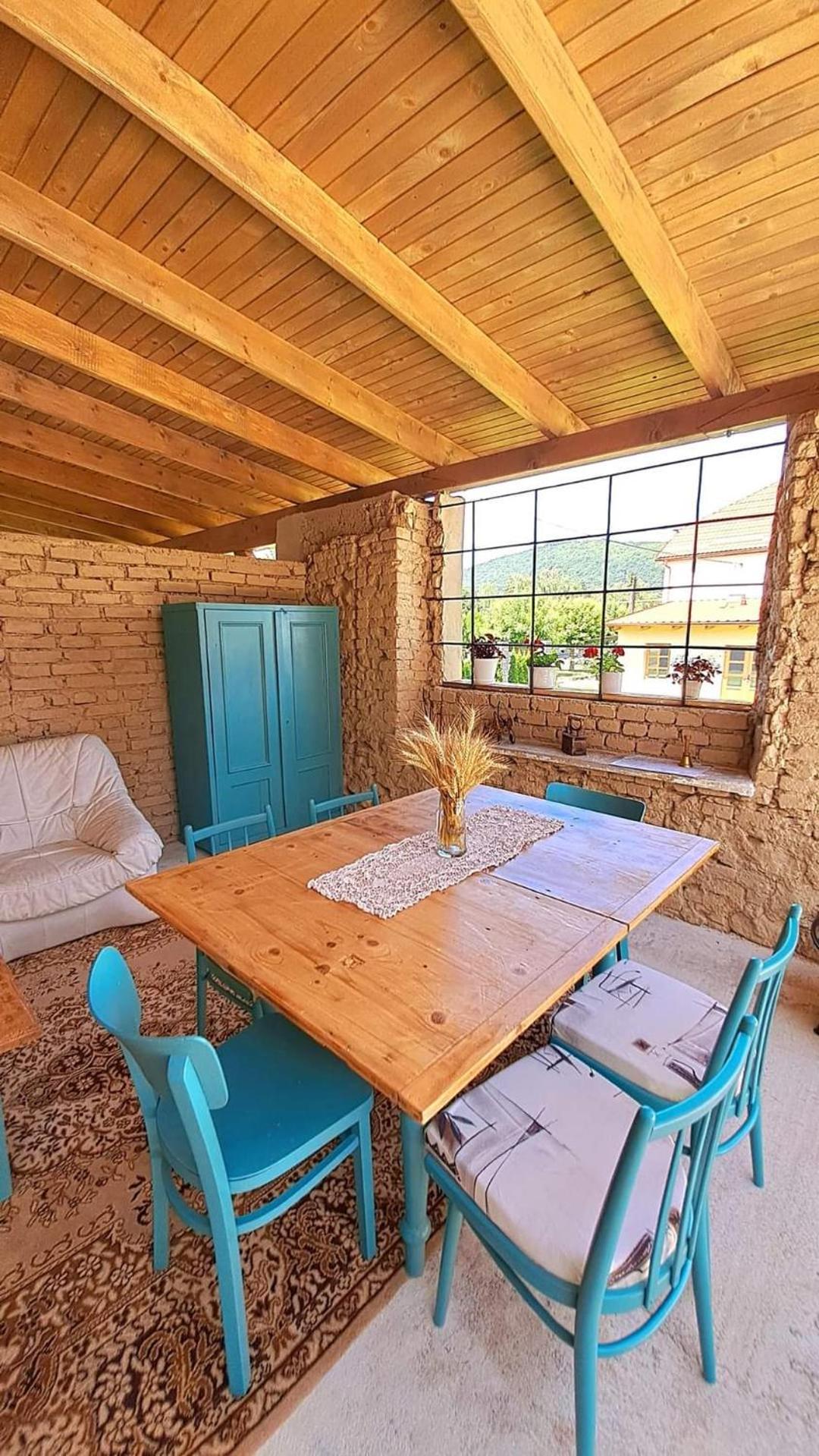 Bed & Breakfast Hugo Plesivec Экстерьер фото